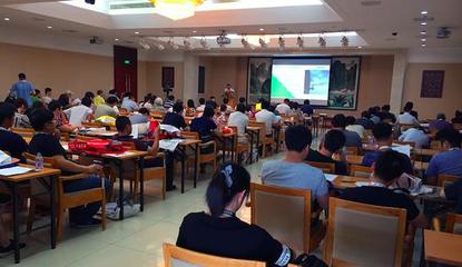 互聯(lián)技術(shù)重構(gòu)智能工廠